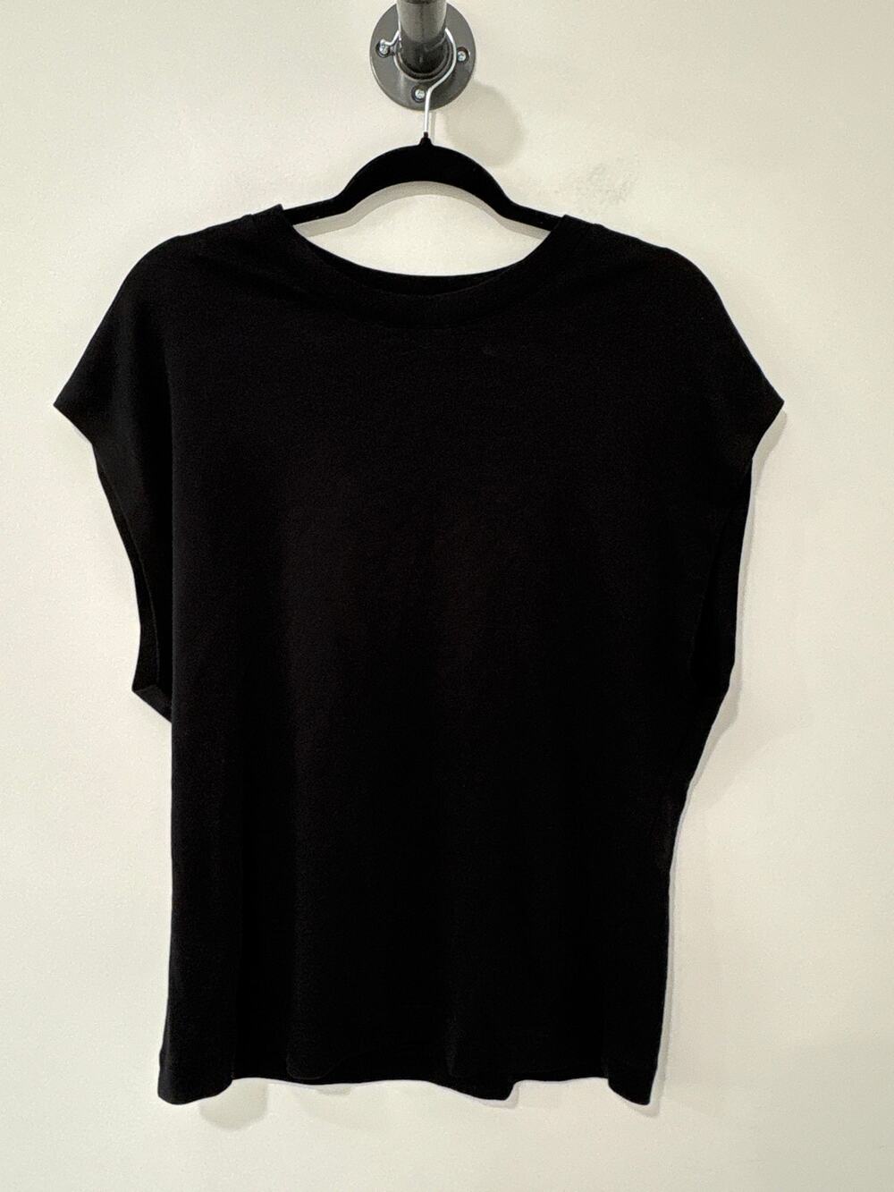NWT Vince Sleeveless T-Shirt Black Size L